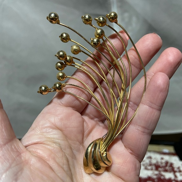 Vintage Gold Tone Art Deco Brooch - Picture 4 of 6